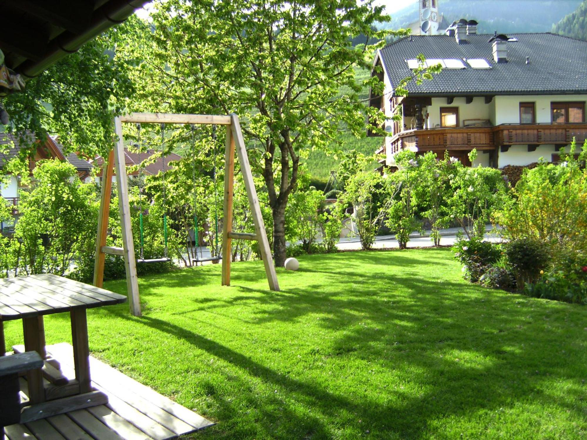 Appartements Haus Bachmann San Candido Eksteriør bilde