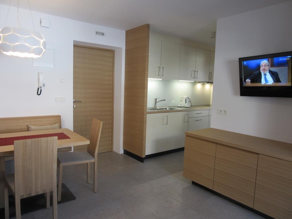 Appartements Haus Bachmann San Candido Eksteriør bilde